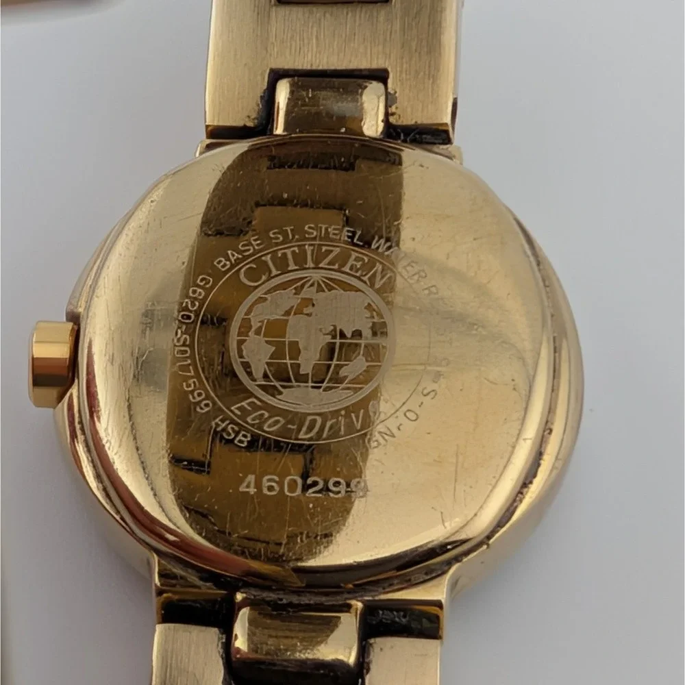 Citizen Eco-Drive Silhouette Swarovski White MOP Sapphire Gold G620-S017599 6